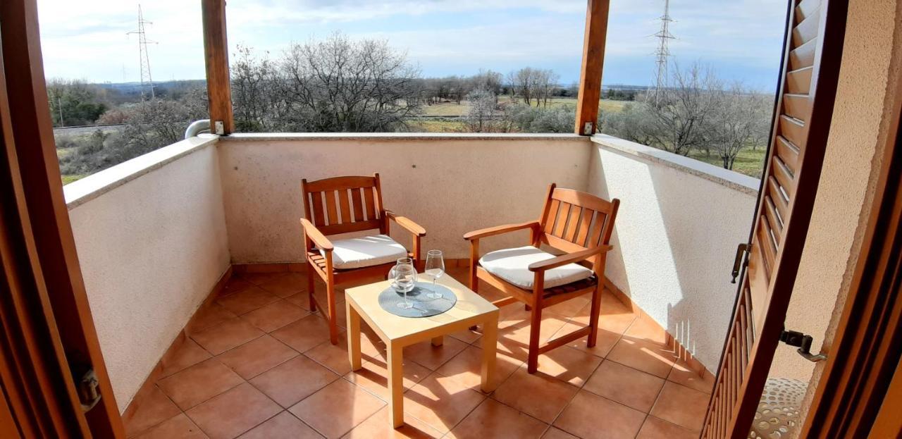Apartments Demori Galizana Екстер'єр фото