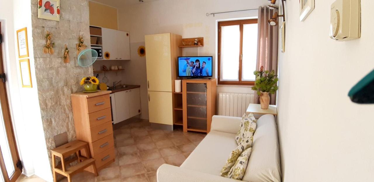 Apartments Demori Galizana Екстер'єр фото