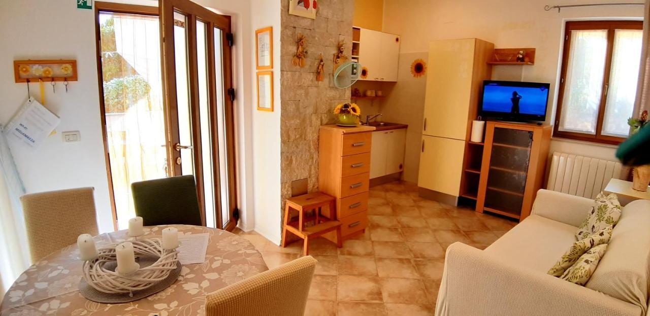 Apartments Demori Galizana Екстер'єр фото