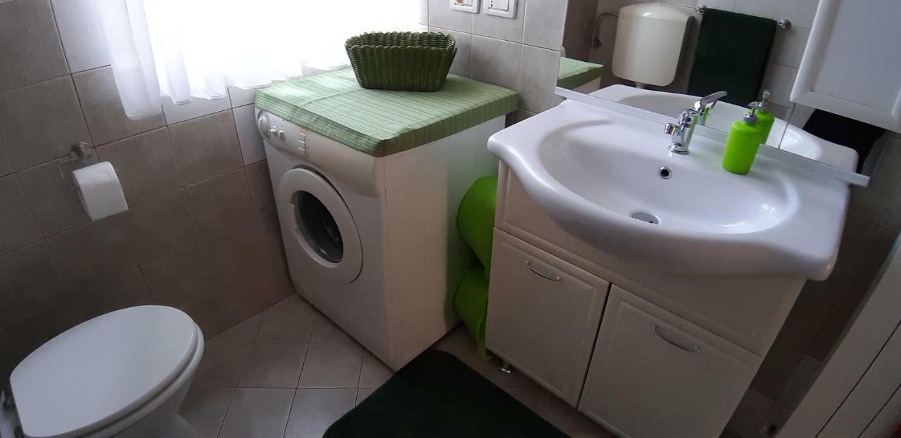 Apartments Demori Galizana Екстер'єр фото